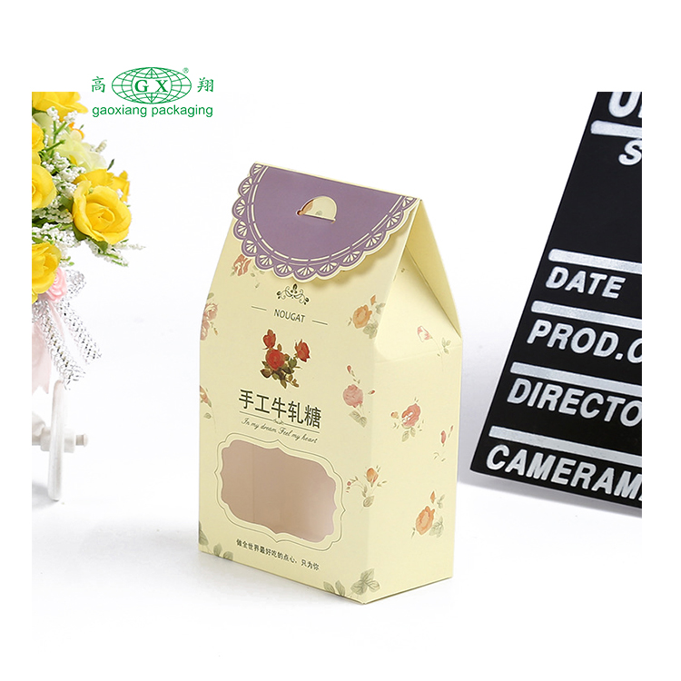 창을 가진 박공 모양 candynuts 초콜렛 건빵 포장 종이상자